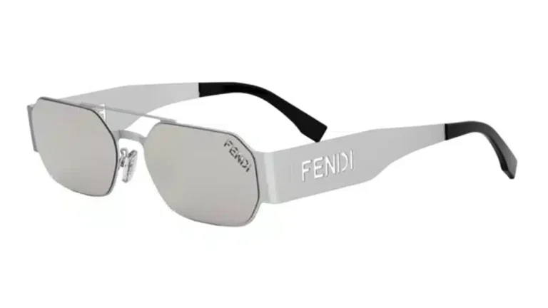 FENDI CUT OUT FE40153U sunglasses with a lightweight metal frame and arms decorated with cut-out logos. A futuristic model featuring a flat double bridge and silver lenses for an avant-garde style.