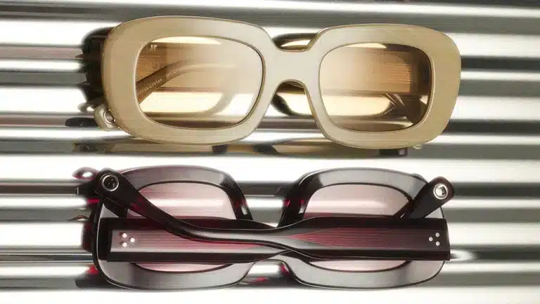Lunettes de soleil Jimmy Fairly 2025, modèles en bio-acétate beige et rouge, designs audacieux et écoresponsables.
