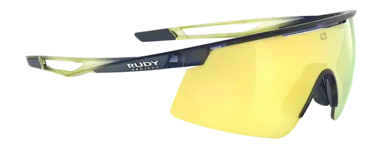 Gafas deportivas Rudy Project Turbolence con lentes amarillas, ideales para trail running, gravel y deportes acuáticos.