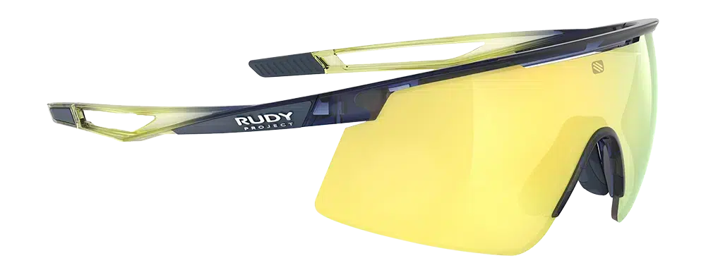 Gafas deportivas Rudy Project Turbolence con lentes amarillas, ideales para trail running, gravel y deportes acuáticos.