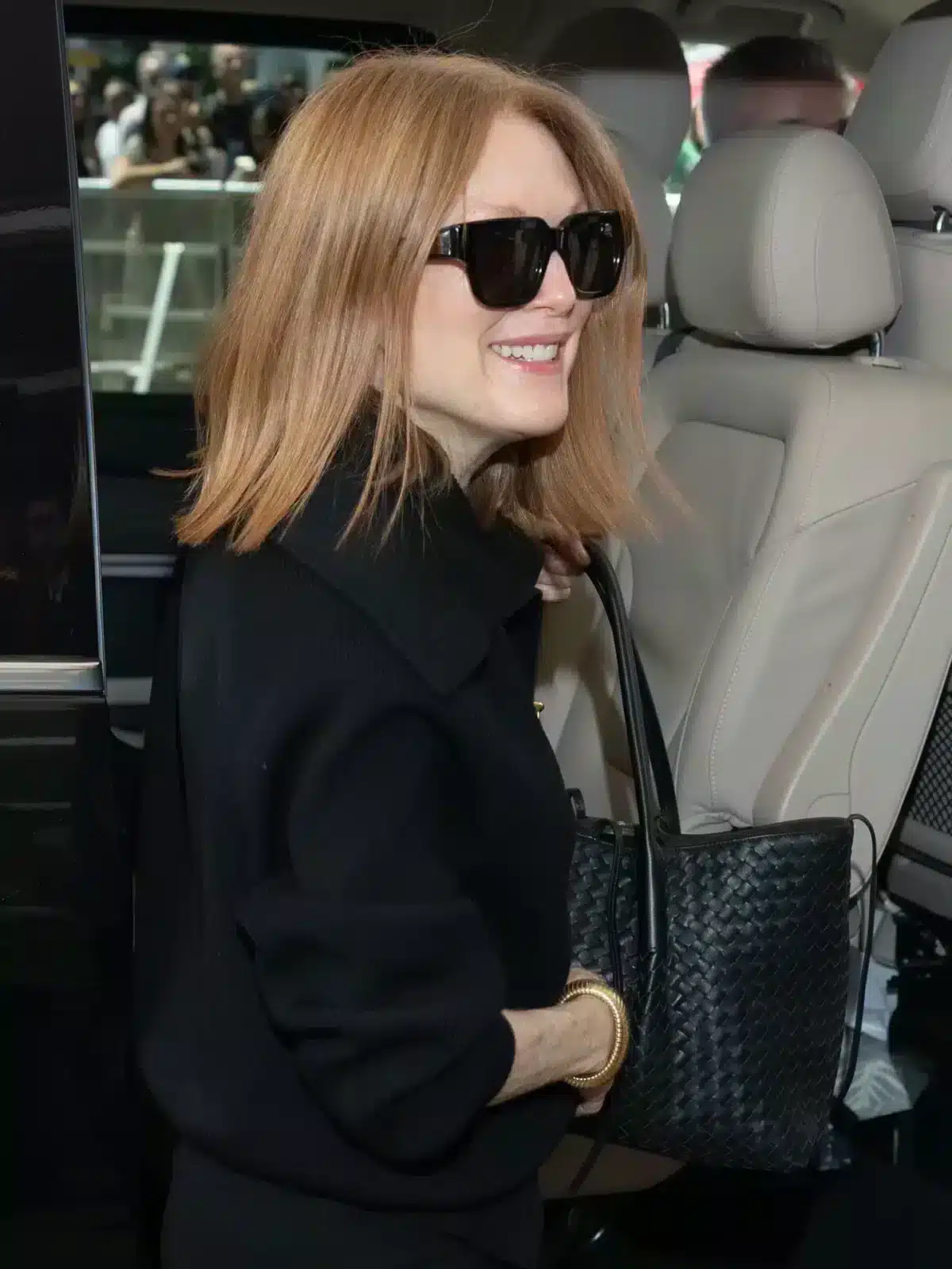 Julianne Moore - Bottega Veneta Eyewear