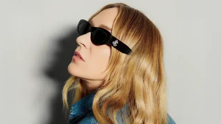 Eyewear Trend Flash: Fast Updates & Must-See Styles 38 Chloë Sevigny-JIMMY-CHOO-SS25
