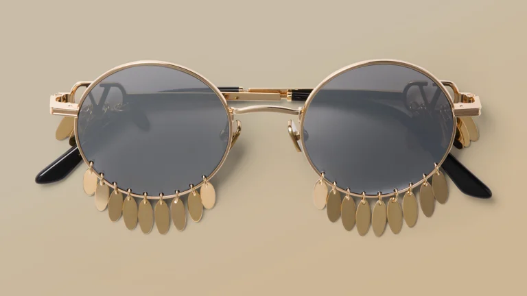 Flash tendances lunettes 64 Valentino SS25