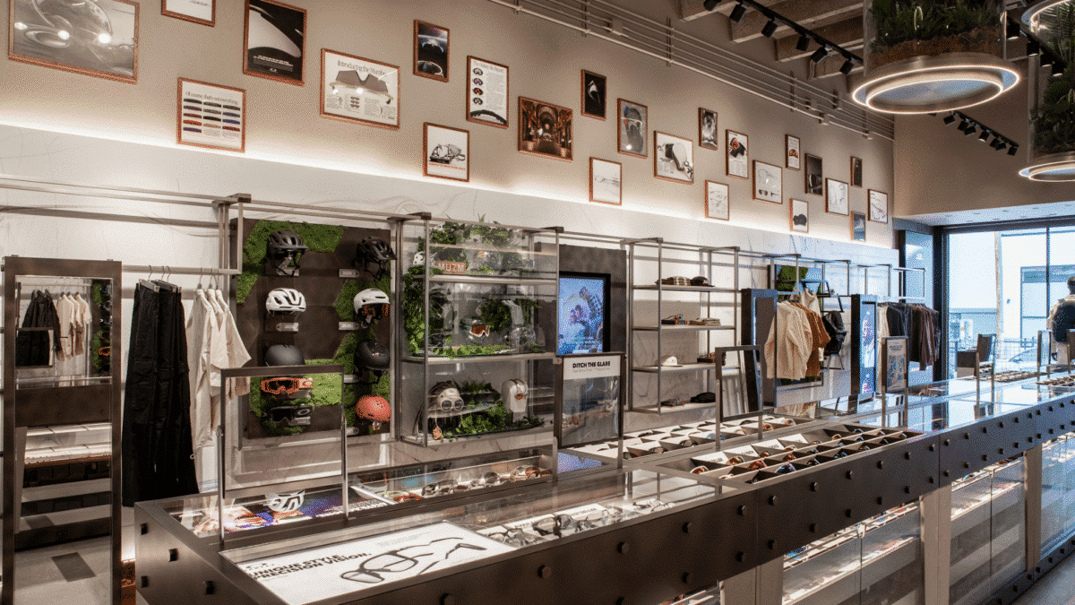 Oakley RiNo Denver : un flagship immersif entre culture et performance