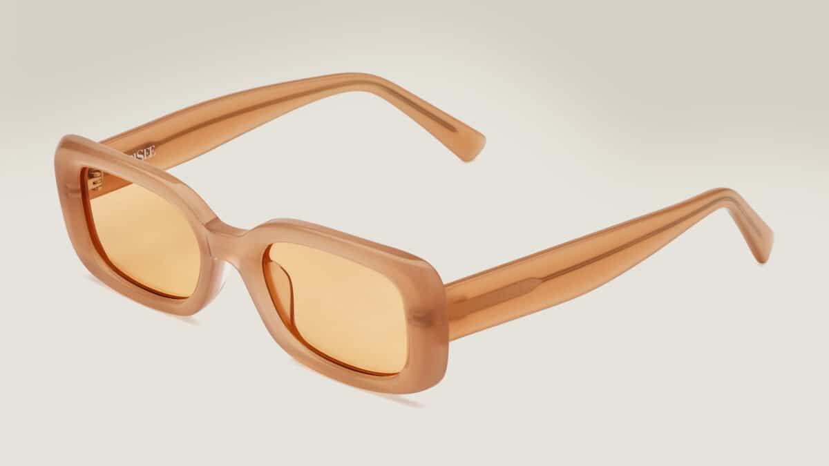 Gafas de sol Parisee Eyewear Essentiel N3 beige translúcido, montura rectangular, ajuste amplio, lentes claros