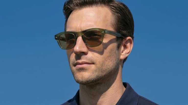 Freschezza porté — lunettes de soleil rectangulaire vert cristal Parisee Eyewear